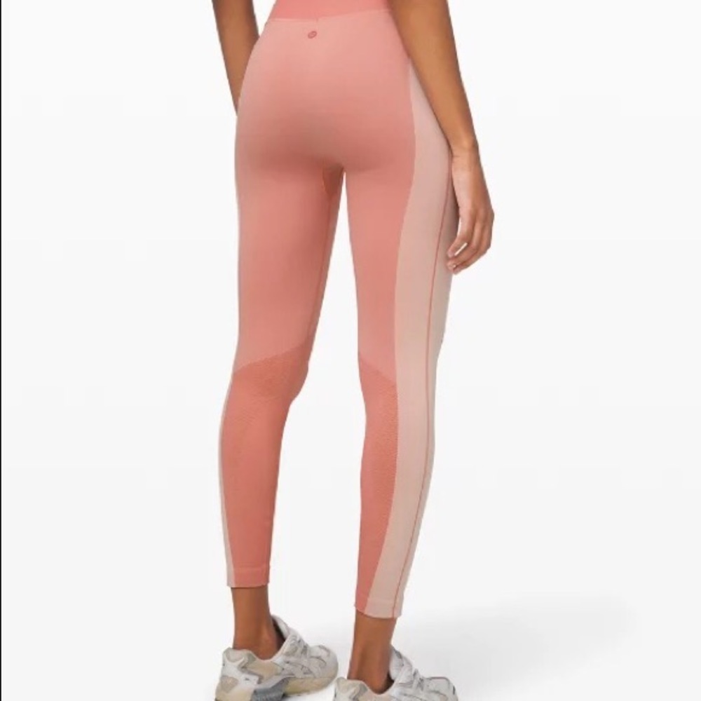 Lululemon Ebb to Train Tight Abstract Woman’s size 8